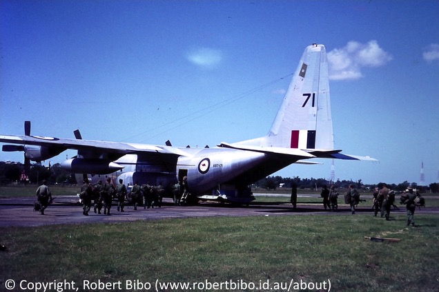 Lockheed C-130E Hercules, (A97-171)